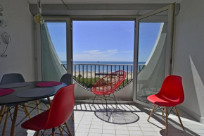 Studio de 33 m2, vue et bord de mer, parking